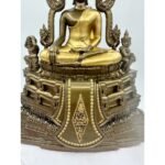 🔥精致款 金娜啦佛祖 Phra Phuttha Chinnaraj Bucha 5寸膝长  高13寸 成功佛 100% 纯列南皮 （lek Nam phi）铁矿石铸造 - Image 5